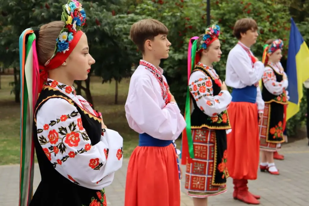У Павлограді відзначили День Прапора та День Незалежності святковою ходою і нагородженнями