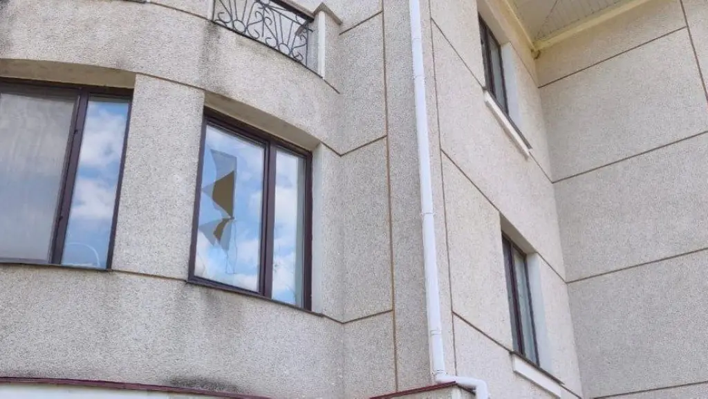 Обстріли Дніпропетровщини: четверо поранених та пошкоджені будівлі