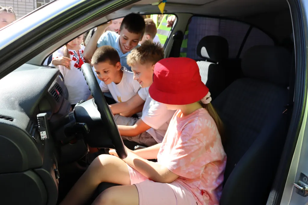 Нацгвардійці провели для ліцеїстів пізнавальну лекцію з безпеки на дорозі