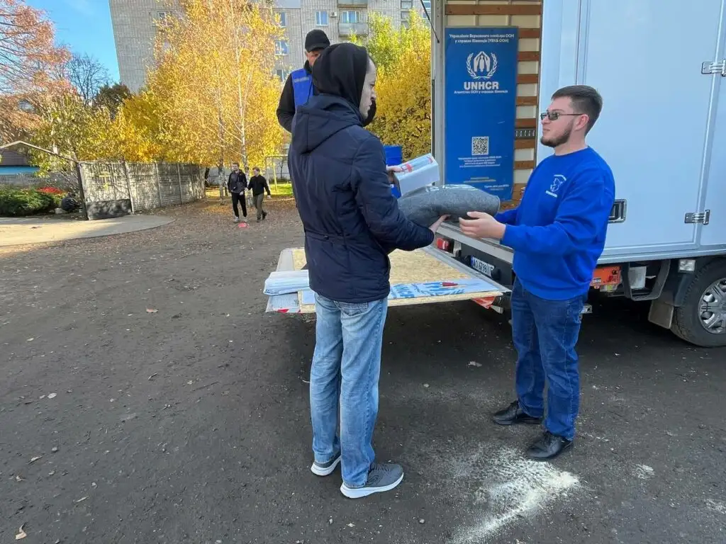 «Проліска» надала допомогу мешканцям Павлограда, які постраждали від обстрілу