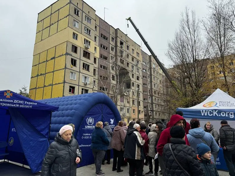 Мешканці Дніпра розповіли, що пережили під час удару РФ по багатоповерхівці