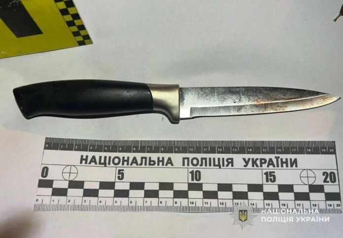 У Павлограді поліцейські затримали чоловіка, якого підозрюють у нападі з ножем