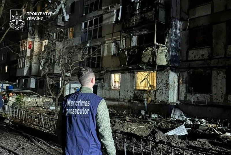 Після нічної атаки дронами на кілька районів Дніпропетровщини відкрито провадження за статтею про воєнні злочини