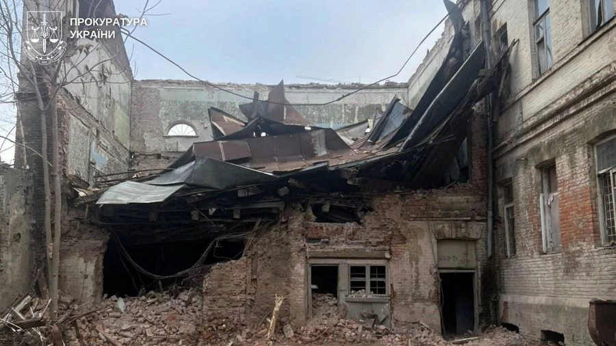 У Дніпрі відкрили провадження через частковий обвал пам’ятки “Будинок клубу”