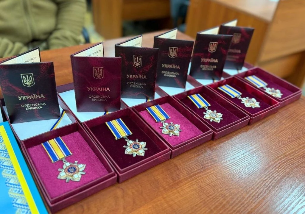 Павлоград вшанував полеглих захисників державними нагородами