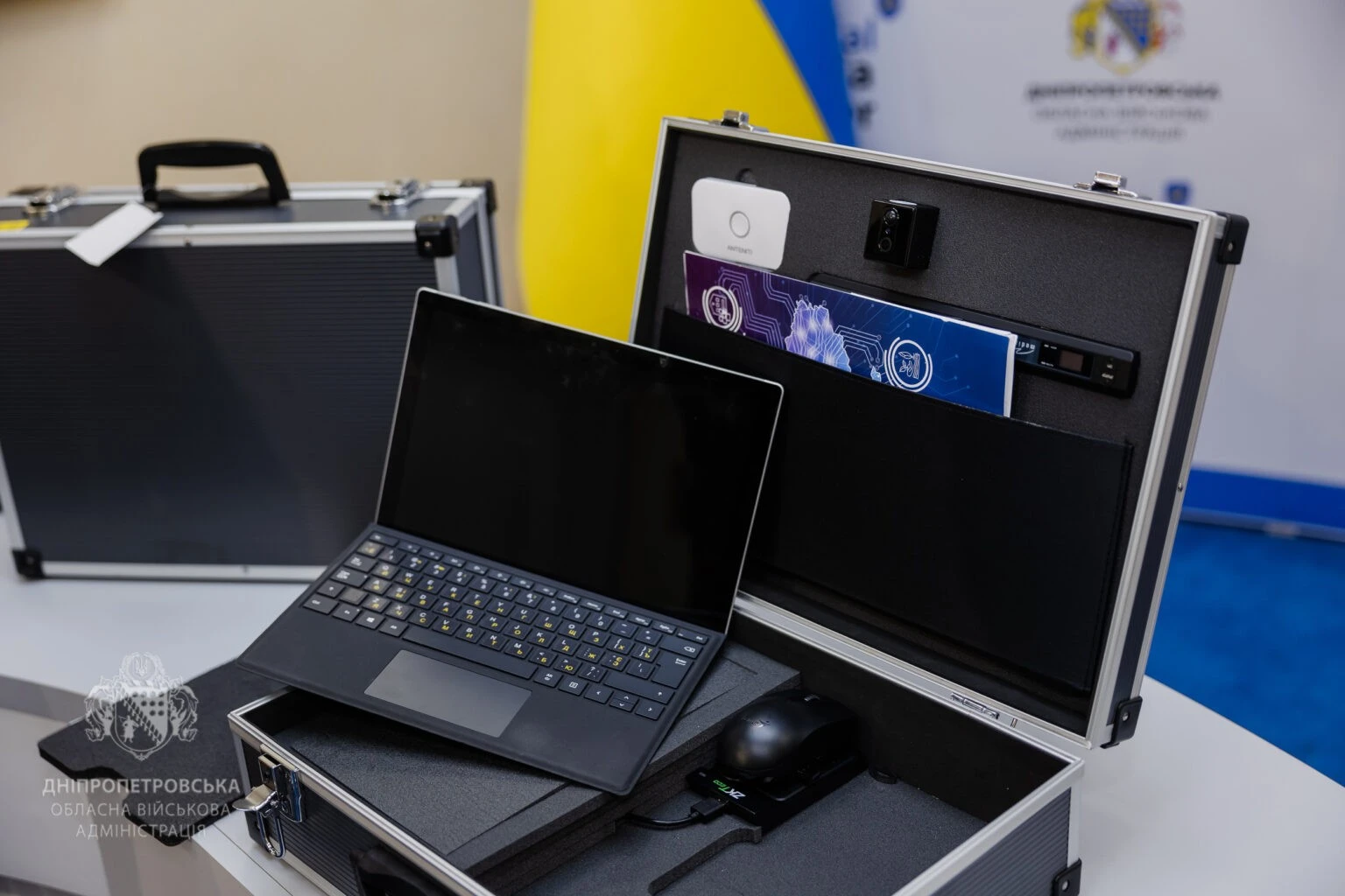 Дніпропетровщина впроваджує мобільні кейси для ЦНАПів: адмінпослуги без кордонів