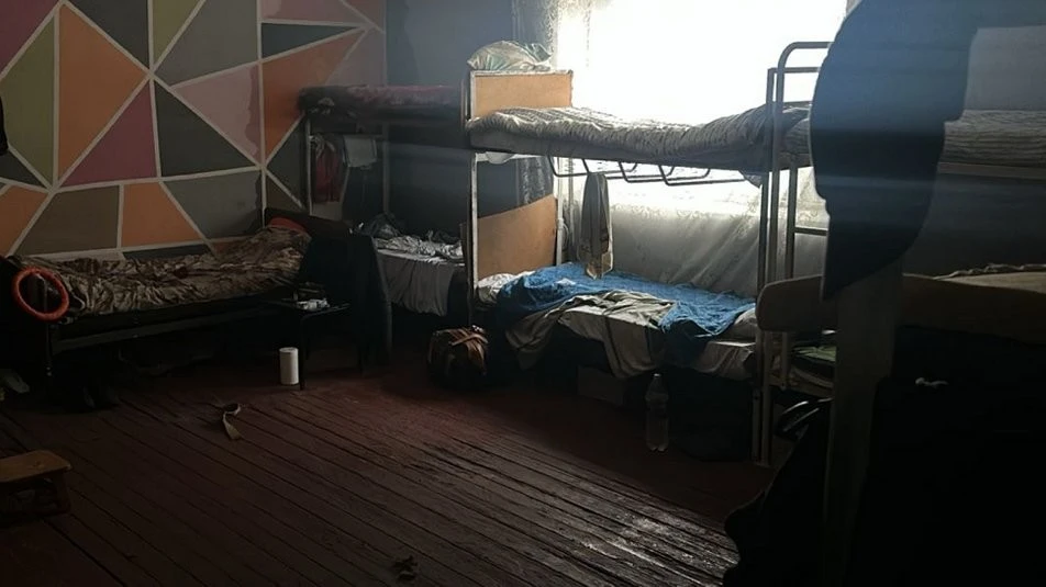 Майже 300 людей утримували під замком: на Дніпропетровщині викрили псевдореабілітаційні центри
