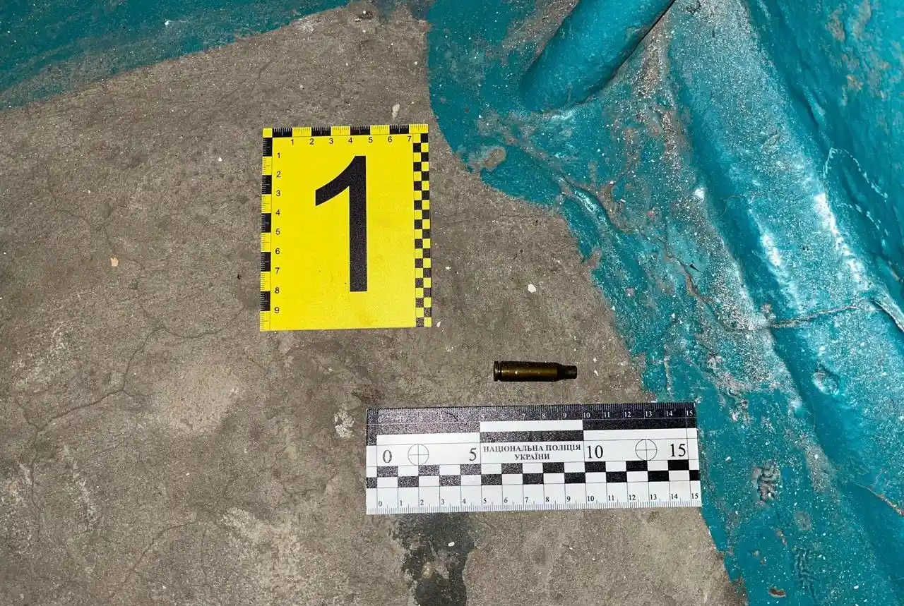 Постріл у під’їзді Павлограда: поліція затримала підозрюваного