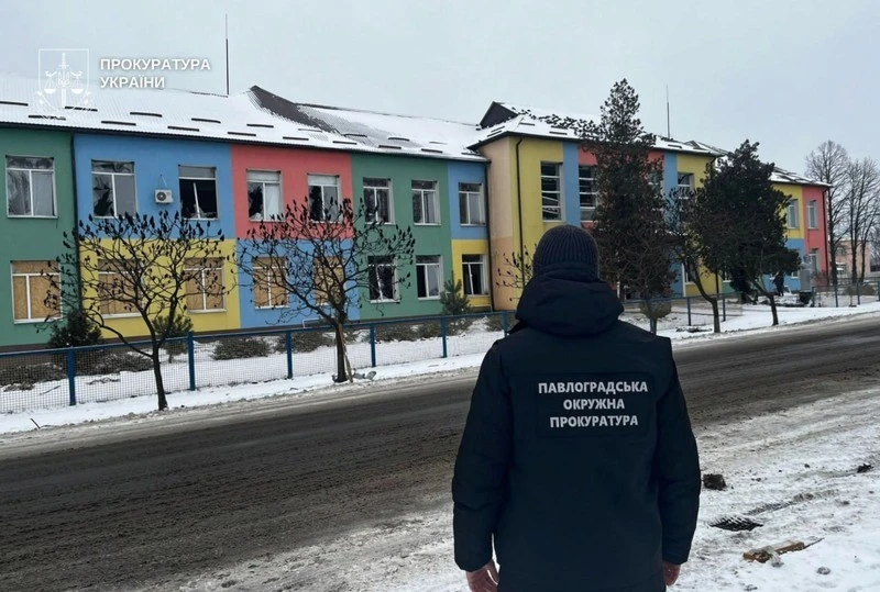 Воєнні злочини на Дніпропетровщині: прокуратура розслідує нічні атаки БпЛА та артилерії