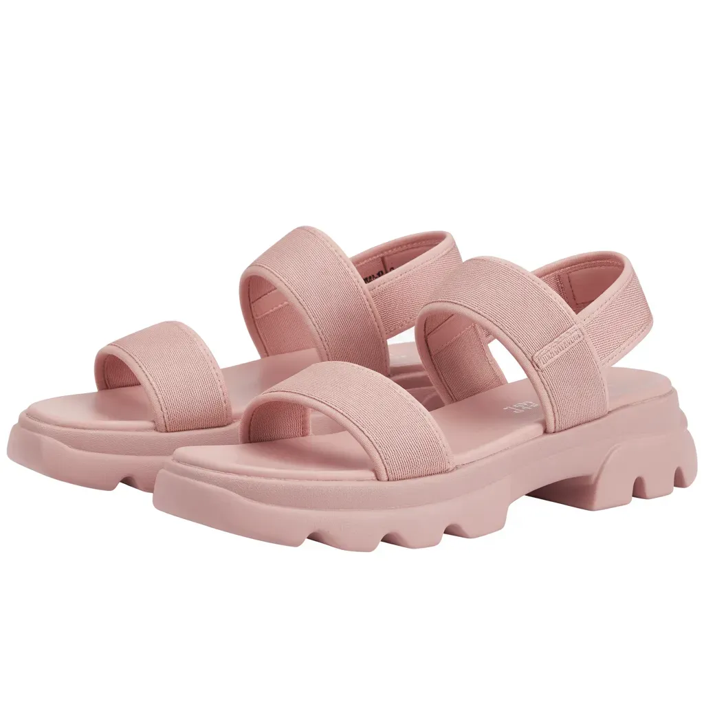 Платформа чи класика? Гід по жіночим колекціям Crocs для будь-якої нагоди