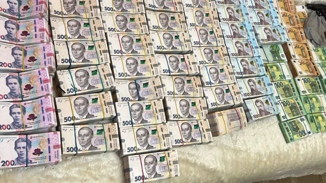Мільйонні схеми на стічних водах: у Дніпрі судитимуть організовану групу посадовців та бізнесменів