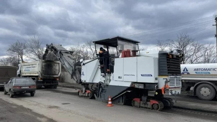 Логістика під контролем: на Дніпропетровщині стартувало масштабне оновлення автошляхів