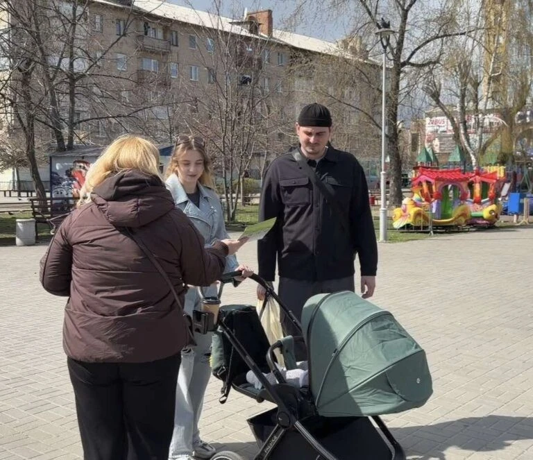 Тимчасова родина для дитини: у Павлограді популяризують послугу патронату