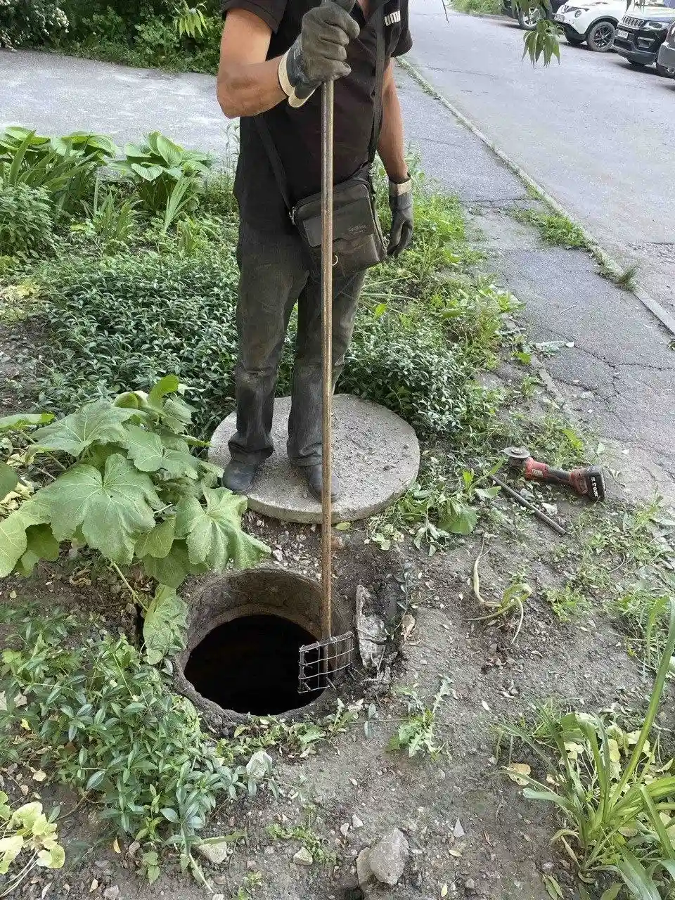 У Павлограді мешканців багатоповерхівок можуть змусити платити за прочистку каналізації