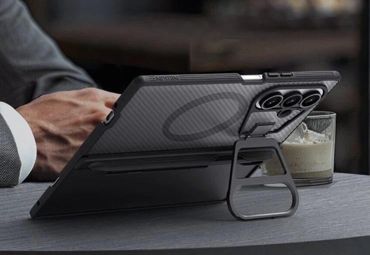 Як вибрати чохол для Samsung Galaxy Fold 7: захист шарніра, матеріали та сумісність з розкладним форм-фактором