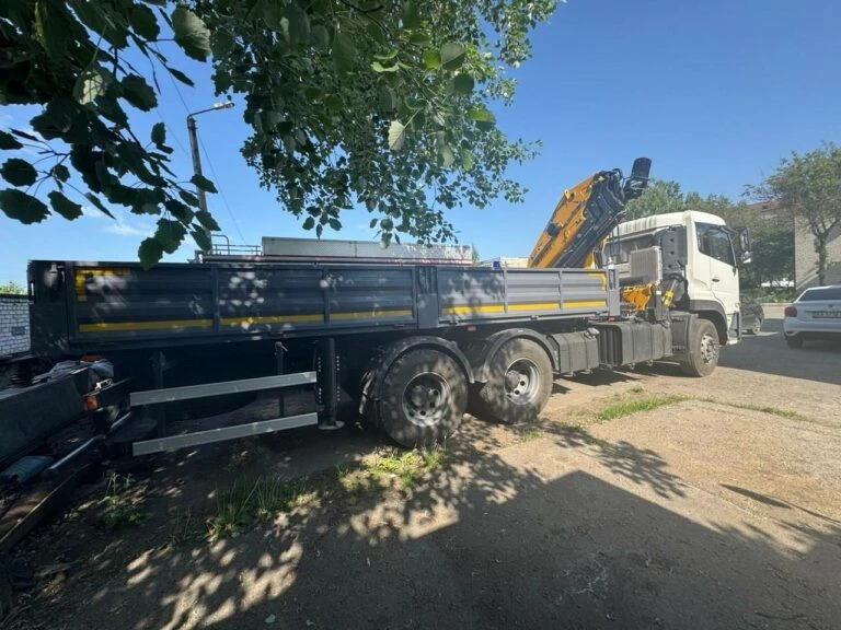 Павлоградські тепловики оновили автопарк потужною спецтехнікою з краном