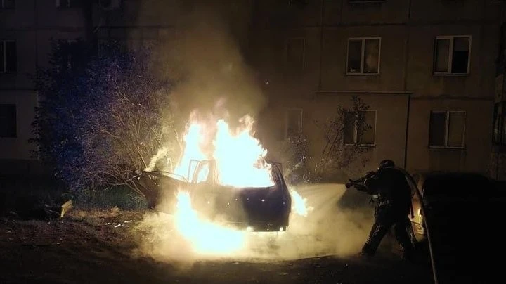 Нічна атака на Дніпропетровщину: є поранений та руйнування
