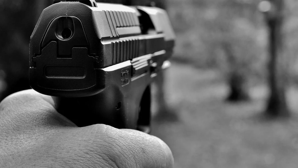 Стрілянина під час обшуку на Дніпропетровщині: підозрюваний наклав на себе руки