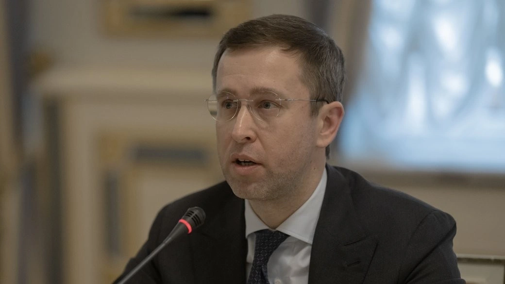 Перезавантаження уряду України: Сергій Корецький очолив Кабмін на тлі протестів та кадрових інтриг